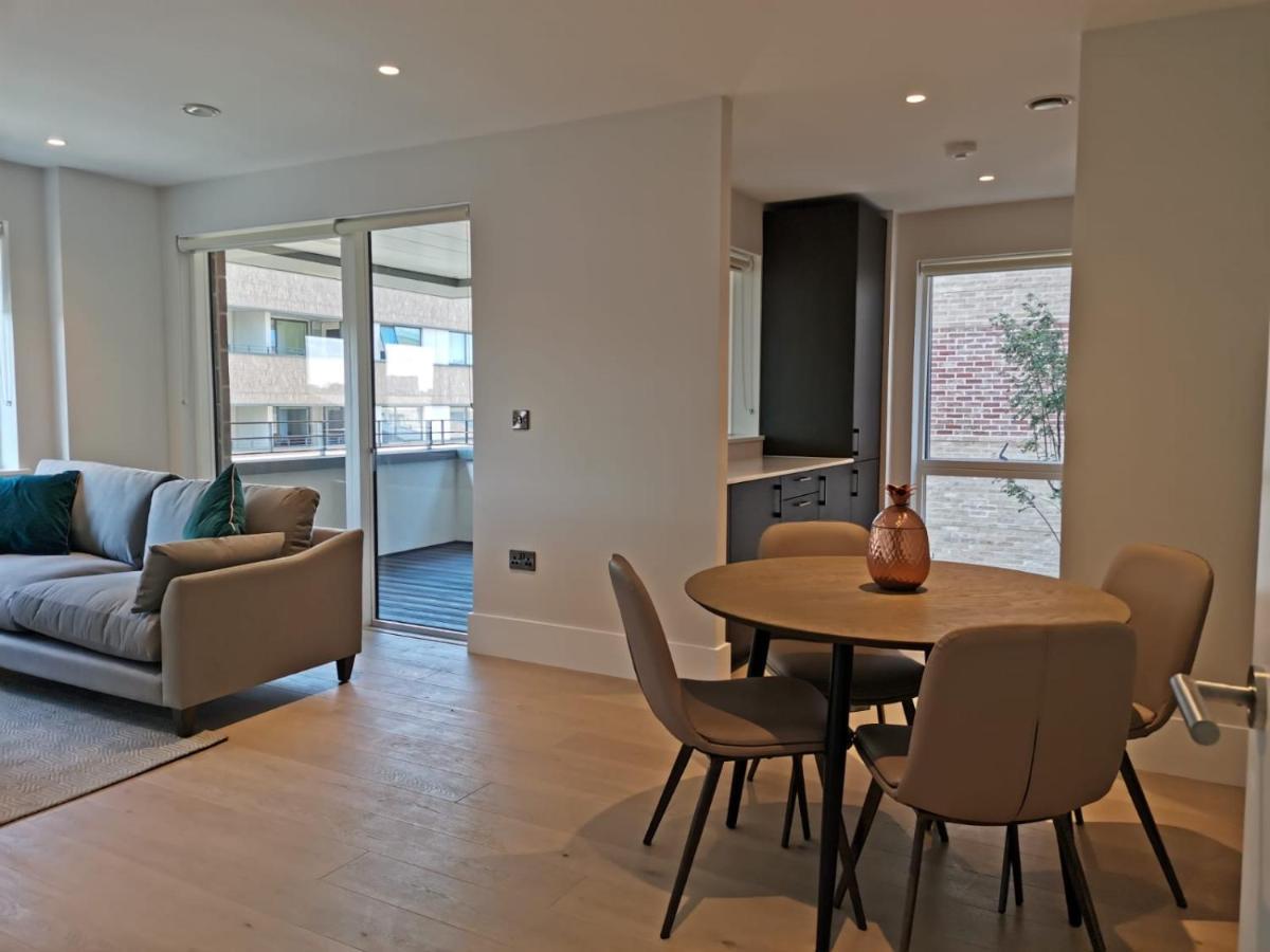 Heathrow North Apartments By Charles Hope 豪士罗 外观 照片
